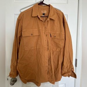 NWT Universal Thread Utility Button Up